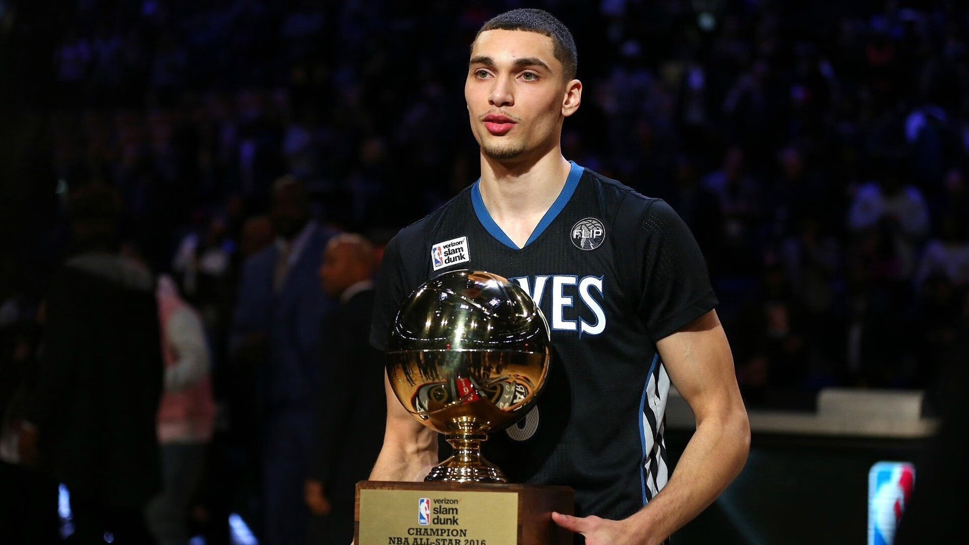 丹麦童话戛然而止,卡马文加闪耀舞台—非洲雄狮提前终结悬念