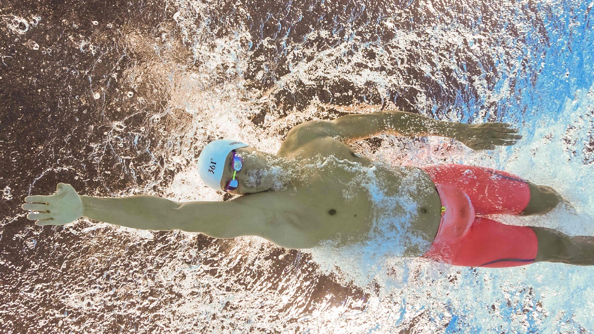 法拉利翻盘红牛二队，佩雷兹状态火热改写F1格局